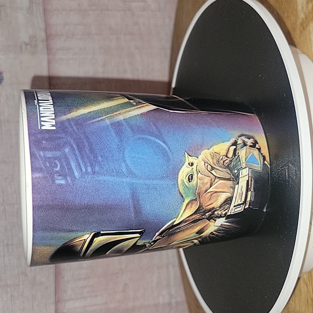 Star Wars The Mandalorian Mug - Picture 4 of 6